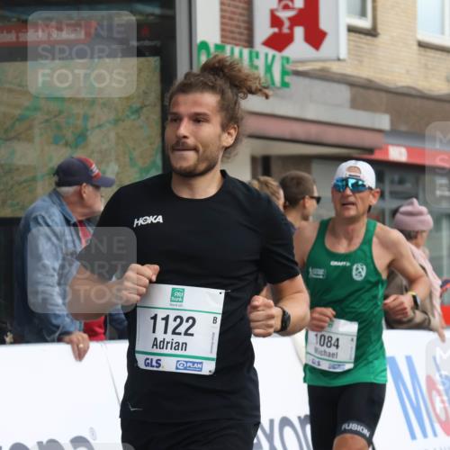 15.09.2024 - PSD Bank Halbmarathon Michael Strokosch http://msf.ph/oto/7055878 15.09.2024 11:32:44 Ziel 718, 762, 927, 936, 1059, 1084, 1122, 1135, 1141, 1447, 2478, 2608, 2649 meine-sportfotos.de