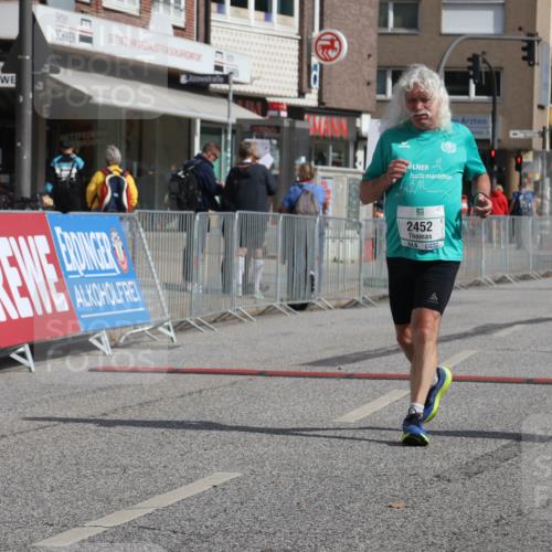 15.09.2024 - PSD Bank Halbmarathon Michael Strokosch http://msf.ph/oto/7055883 15.09.2024 12:44:29 Ziel 2452 meine-sportfotos.de