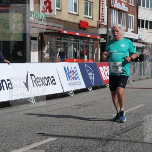 15.09.2024 - PSD Bank Halbmarathon Michael Strokosch http://msf.ph/oto/7055901 15.09.2024 12:44:31 Ziel 2452 meine-sportfotos.de