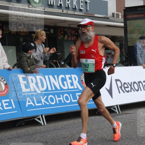 15.09.2024 - PSD Bank Halbmarathon Michael Strokosch http://msf.ph/oto/7055902 15.09.2024 11:32:49 Ziel 718, 762, 927, 936, 1055, 1059, 1084, 1122, 1127, 1141, 1164, 1176, 2649 meine-sportfotos.de
