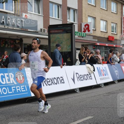 15.09.2024 - PSD Bank Halbmarathon Michael Strokosch http://msf.ph/oto/7055916 15.09.2024 11:32:51 Ziel 718, 762, 927, 1055, 1059, 1084, 1122, 1127, 1164, 1176, 2649 meine-sportfotos.de