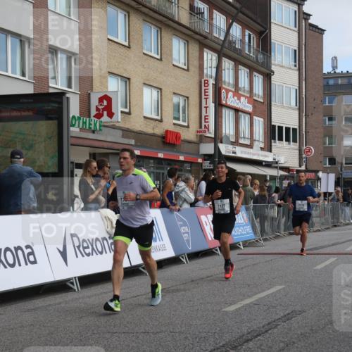 15.09.2024 - PSD Bank Halbmarathon Michael Strokosch http://msf.ph/oto/7055928 15.09.2024 11:32:54 Ziel 718, 762, 927, 1055, 1059, 1084, 1122, 1127, 1164, 1176 meine-sportfotos.de