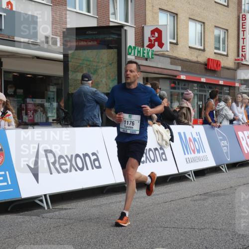 15.09.2024 - PSD Bank Halbmarathon Michael Strokosch http://msf.ph/oto/7055944 15.09.2024 11:32:57 Ziel 718, 762, 927, 1055, 1059, 1127, 1164, 1176, 1580 meine-sportfotos.de