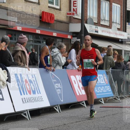 15.09.2024 - PSD Bank Halbmarathon Michael Strokosch http://msf.ph/oto/7055978 15.09.2024 11:33:09 Ziel 634, 921, 1580 meine-sportfotos.de