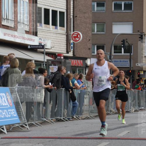 15.09.2024 - PSD Bank Halbmarathon Michael Strokosch http://msf.ph/oto/7056018 15.09.2024 11:33:17 Ziel 634, 921, 930, 955, 1580, 2606 meine-sportfotos.de