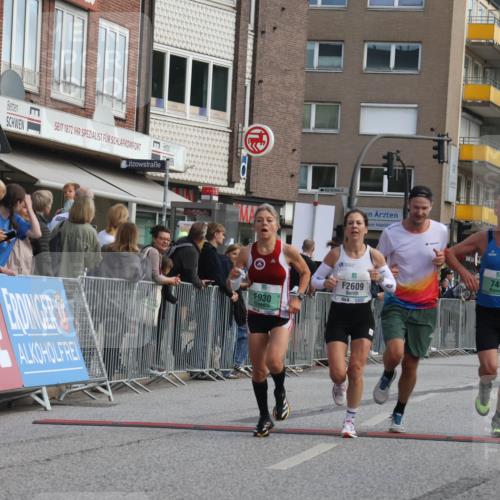15.09.2024 - PSD Bank Halbmarathon Michael Strokosch http://msf.ph/oto/7056058 15.09.2024 11:33:23 Ziel 745, 921, 930, 955, 2606, 2609 meine-sportfotos.de