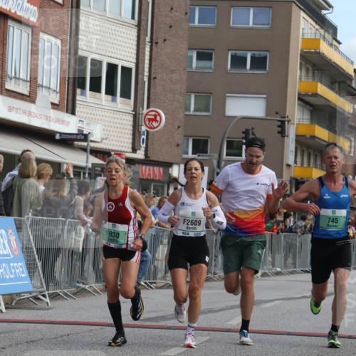 15.09.2024 - PSD Bank Halbmarathon Michael Strokosch http://msf.ph/oto/7056064 15.09.2024 11:33:24 Ziel 745, 921, 930, 955, 2606, 2609 meine-sportfotos.de