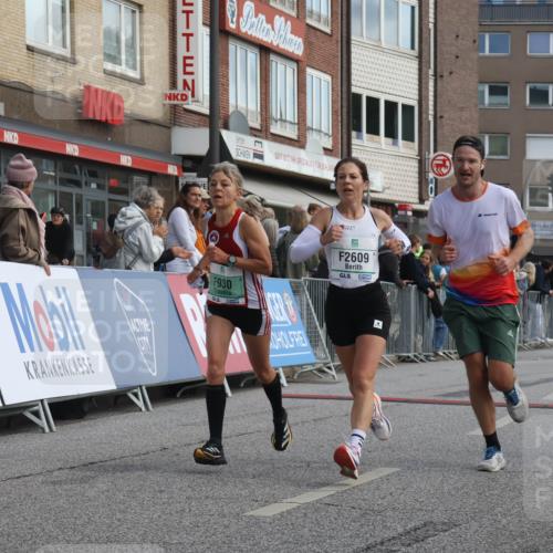15.09.2024 - PSD Bank Halbmarathon Michael Strokosch http://msf.ph/oto/7056070 15.09.2024 11:33:25 Ziel 745, 921, 930, 955, 2606, 2609 meine-sportfotos.de