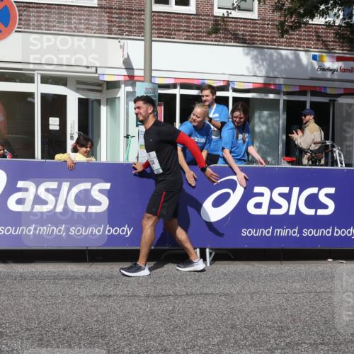 15.09.2024 - PSD Bank Halbmarathon Michael Strokosch http://msf.ph/oto/7056077 15.09.2024 12:46:06 Ziel 3421 meine-sportfotos.de