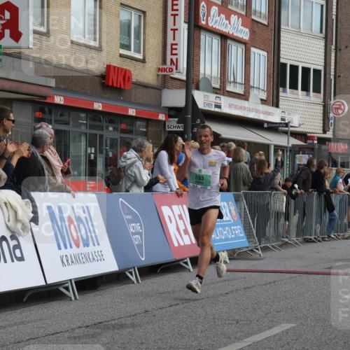 15.09.2024 - PSD Bank Halbmarathon Michael Strokosch http://msf.ph/oto/7056092 15.09.2024 11:33:36 Ziel 693, 745, 904, 930, 1611, 2609 meine-sportfotos.de
