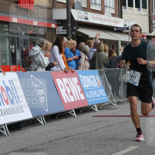 15.09.2024 - PSD Bank Halbmarathon Michael Strokosch http://msf.ph/oto/7056130 15.09.2024 11:33:41 Ziel 693, 904, 1429, 1514, 1611 meine-sportfotos.de