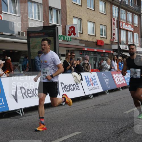 15.09.2024 - PSD Bank Halbmarathon Michael Strokosch http://msf.ph/oto/7056172 15.09.2024 11:33:48 Ziel 693, 743, 904, 923, 1043, 1429, 1514, 1611 meine-sportfotos.de