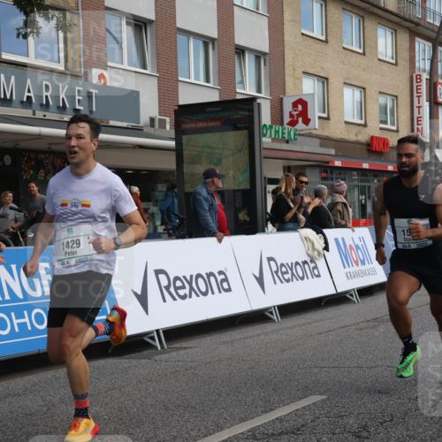 15.09.2024 - PSD Bank Halbmarathon Michael Strokosch http://msf.ph/oto/7056176 15.09.2024 11:33:48 Ziel 693, 743, 904, 923, 1043, 1429, 1514, 1611 meine-sportfotos.de