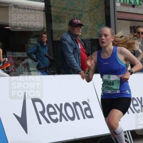 15.09.2024 - PSD Bank Halbmarathon Michael Strokosch http://msf.ph/oto/7056218 15.09.2024 11:33:57 Ziel 743, 923, 946, 1043, 1429, 1460, 1514 meine-sportfotos.de