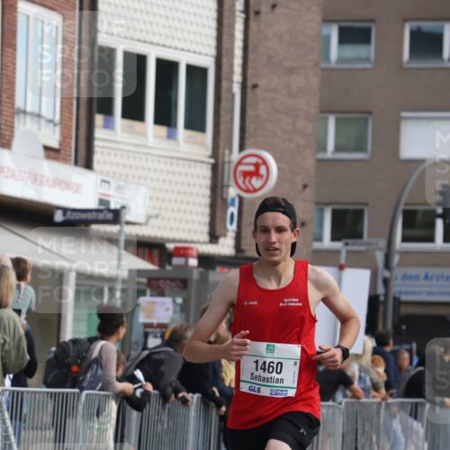 15.09.2024 - PSD Bank Halbmarathon Michael Strokosch http://msf.ph/oto/7056222 15.09.2024 11:34:00 Ziel 646, 743, 923, 946, 1043, 1396, 1460, 2467 meine-sportfotos.de
