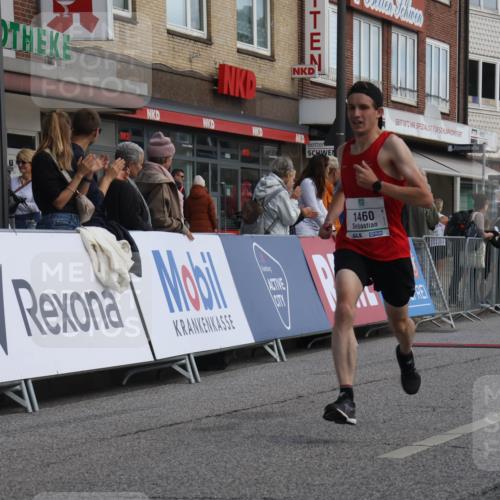 15.09.2024 - PSD Bank Halbmarathon Michael Strokosch http://msf.ph/oto/7056232 15.09.2024 11:34:01 Ziel 646, 743, 923, 946, 1043, 1396, 1460, 2467, 2617 meine-sportfotos.de