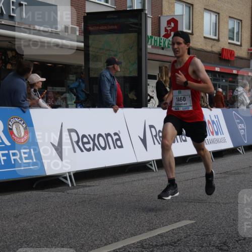 15.09.2024 - PSD Bank Halbmarathon Michael Strokosch http://msf.ph/oto/7056236 15.09.2024 11:34:02 Ziel 646, 713, 743, 923, 946, 1043, 1396, 1460, 2467, 2617 meine-sportfotos.de