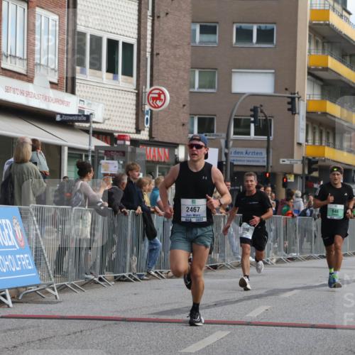 15.09.2024 - PSD Bank Halbmarathon Michael Strokosch http://msf.ph/oto/7056244 15.09.2024 11:34:04 Ziel 646, 713, 743, 946, 1214, 1396, 1460, 1802, 2467, 2617 meine-sportfotos.de