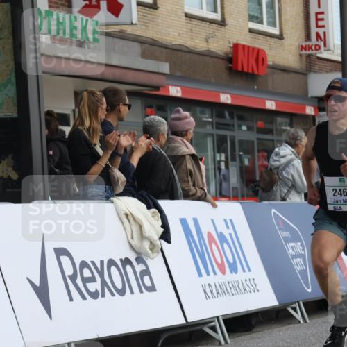 15.09.2024 - PSD Bank Halbmarathon Michael Strokosch http://msf.ph/oto/7056254 15.09.2024 11:34:05 Ziel 646, 713, 743, 946, 1214, 1396, 1460, 1802, 2467, 2617 meine-sportfotos.de