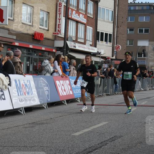 15.09.2024 - PSD Bank Halbmarathon Michael Strokosch http://msf.ph/oto/7056262 15.09.2024 11:34:07 Ziel 646, 713, 946, 1214, 1396, 1460, 1802, 2467, 2617 meine-sportfotos.de