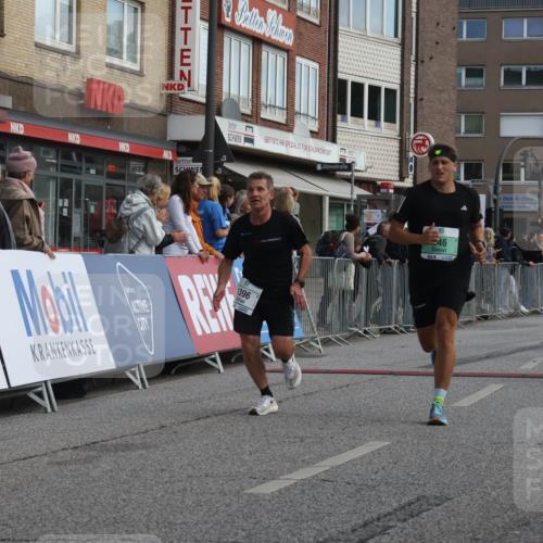 15.09.2024 - PSD Bank Halbmarathon Michael Strokosch http://msf.ph/oto/7056264 15.09.2024 11:34:07 Ziel 646, 713, 946, 1214, 1396, 1460, 1802, 2467, 2617 meine-sportfotos.de