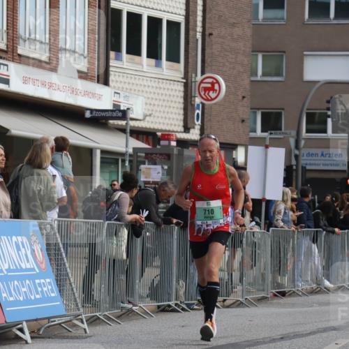 15.09.2024 - PSD Bank Halbmarathon Michael Strokosch http://msf.ph/oto/7056300 15.09.2024 11:34:18 Ziel 646, 710, 713, 1214, 1396, 1802, 2467, 2617 meine-sportfotos.de