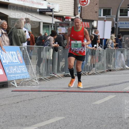 15.09.2024 - PSD Bank Halbmarathon Michael Strokosch http://msf.ph/oto/7056302 15.09.2024 11:34:18 Ziel 646, 710, 713, 1214, 1396, 1802, 2467, 2617 meine-sportfotos.de