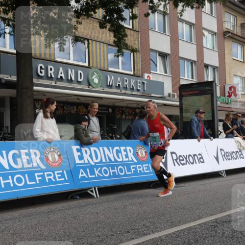 15.09.2024 - PSD Bank Halbmarathon Michael Strokosch http://msf.ph/oto/7056330 15.09.2024 11:34:22 Ziel 710, 713, 1214, 1802 meine-sportfotos.de