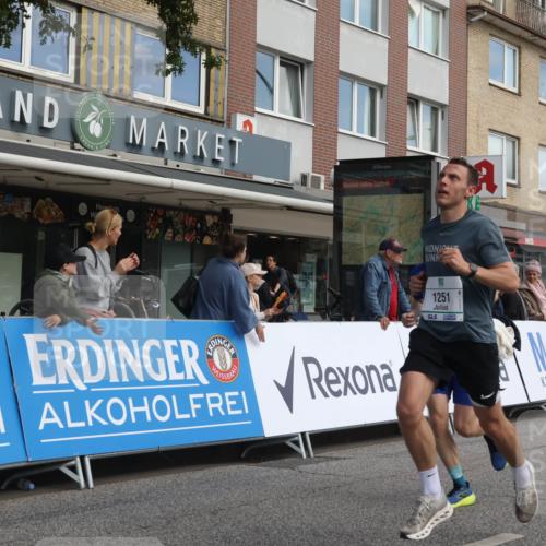 15.09.2024 - PSD Bank Halbmarathon Michael Strokosch http://msf.ph/oto/7056366 15.09.2024 11:34:36 Ziel 746, 829, 1204, 1251, 1393, 1441 meine-sportfotos.de
