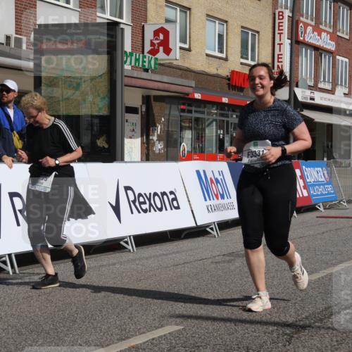 15.09.2024 - PSD Bank Halbmarathon Michael Strokosch http://msf.ph/oto/7056387 15.09.2024 12:47:40 Ziel 3331, 3395, 3459, 3460, 3461 meine-sportfotos.de