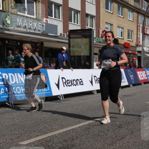 15.09.2024 - PSD Bank Halbmarathon Michael Strokosch http://msf.ph/oto/7056395 15.09.2024 12:47:41 Ziel 3331, 3395, 3459, 3460, 3461 meine-sportfotos.de