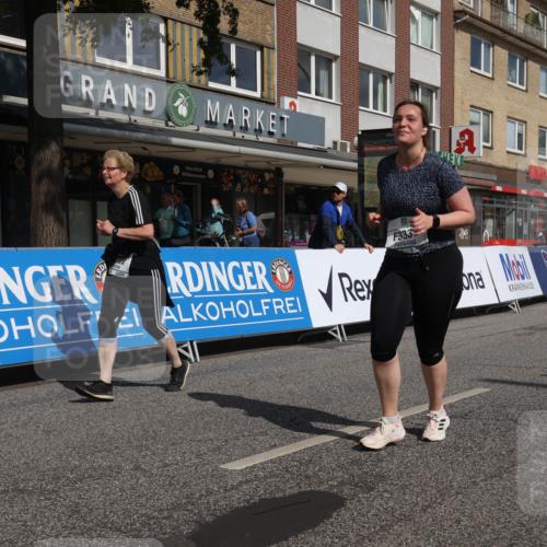 15.09.2024 - PSD Bank Halbmarathon Michael Strokosch http://msf.ph/oto/7056401 15.09.2024 12:47:41 Ziel 3331, 3395, 3459, 3460, 3461 meine-sportfotos.de