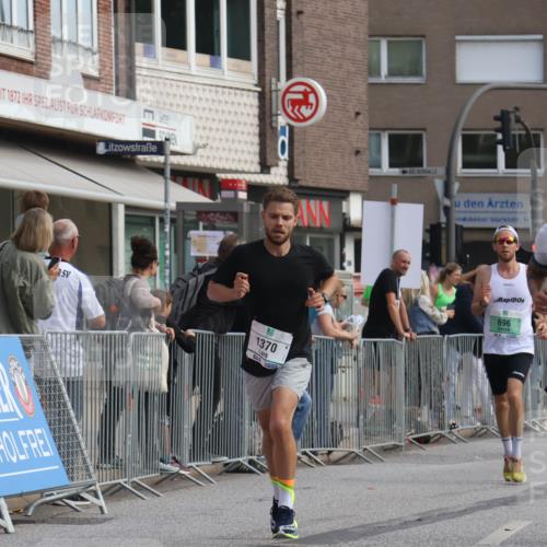 15.09.2024 - PSD Bank Halbmarathon Michael Strokosch http://msf.ph/oto/7056412 15.09.2024 11:34:46 Ziel 696, 829, 907, 1204, 1251, 1370, 1387, 1393, 1426, 1768 meine-sportfotos.de