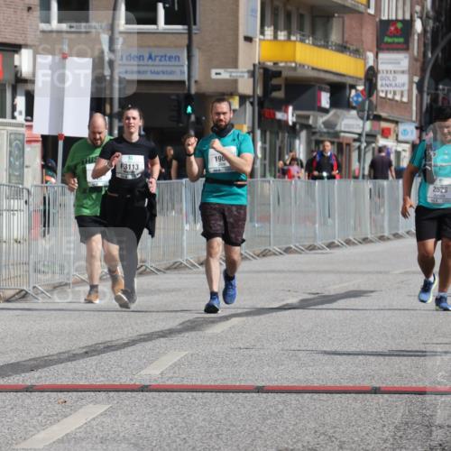 15.09.2024 - PSD Bank Halbmarathon Michael Strokosch http://msf.ph/oto/7056419 15.09.2024 12:49:28 Ziel 1962, 2235, 2529, 3113 meine-sportfotos.de