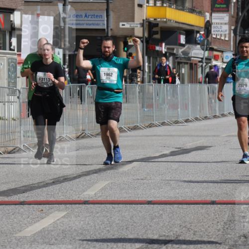 15.09.2024 - PSD Bank Halbmarathon Michael Strokosch http://msf.ph/oto/7056425 15.09.2024 12:49:29 Ziel 1962, 2235, 2529, 3113 meine-sportfotos.de