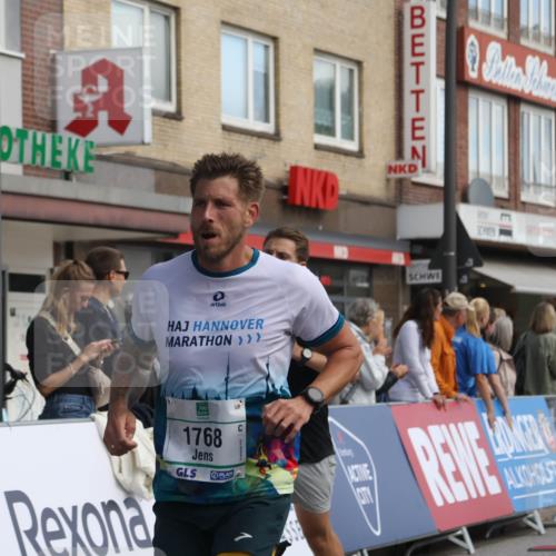 15.09.2024 - PSD Bank Halbmarathon Michael Strokosch http://msf.ph/oto/7056432 15.09.2024 11:34:48 Ziel 652, 696, 907, 1228, 1233, 1370, 1387, 1393, 1426, 1768 meine-sportfotos.de