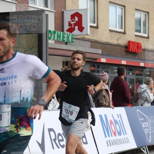 15.09.2024 - PSD Bank Halbmarathon Michael Strokosch http://msf.ph/oto/7056436 15.09.2024 11:34:49 Ziel 652, 696, 907, 1228, 1233, 1370, 1387, 1393, 1405, 1426, 1768 meine-sportfotos.de