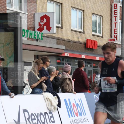 15.09.2024 - PSD Bank Halbmarathon Michael Strokosch http://msf.ph/oto/7056440 15.09.2024 11:34:49 Ziel 652, 696, 907, 1228, 1233, 1370, 1387, 1393, 1405, 1426, 1768 meine-sportfotos.de