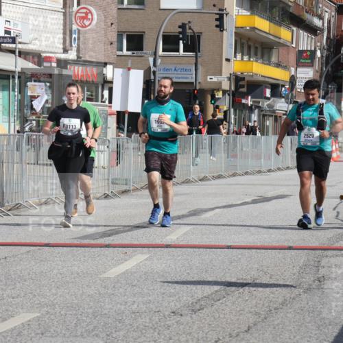 15.09.2024 - PSD Bank Halbmarathon Michael Strokosch http://msf.ph/oto/7056443 15.09.2024 12:49:31 Ziel 1962, 2235, 2529, 3113 meine-sportfotos.de