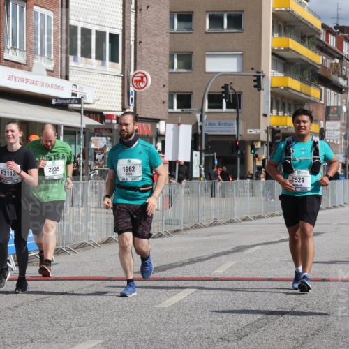 15.09.2024 - PSD Bank Halbmarathon Michael Strokosch http://msf.ph/oto/7056453 15.09.2024 12:49:33 Ziel 1962, 2235, 2529, 3113 meine-sportfotos.de