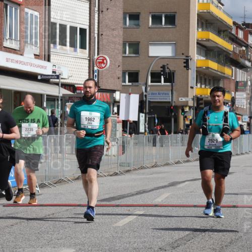 15.09.2024 - PSD Bank Halbmarathon Michael Strokosch http://msf.ph/oto/7056455 15.09.2024 12:49:33 Ziel 1962, 2235, 2529, 3113 meine-sportfotos.de