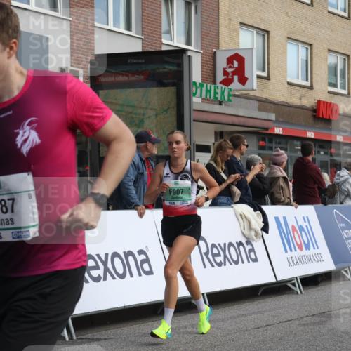 15.09.2024 - PSD Bank Halbmarathon Michael Strokosch http://msf.ph/oto/7056460 15.09.2024 11:34:52 Ziel 652, 696, 907, 1178, 1228, 1233, 1370, 1387, 1393, 1405, 1426, 1768, 3511 meine-sportfotos.de