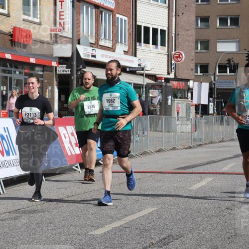 15.09.2024 - PSD Bank Halbmarathon Michael Strokosch http://msf.ph/oto/7056465 15.09.2024 12:49:35 Ziel 1962, 2235, 2529, 3113 meine-sportfotos.de