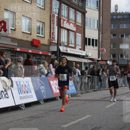 15.09.2024 - PSD Bank Halbmarathon Michael Strokosch http://msf.ph/oto/7056470 15.09.2024 11:34:54 Ziel 652, 696, 907, 1052, 1178, 1228, 1233, 1370, 1387, 1405, 1426, 1768, 3511 meine-sportfotos.de