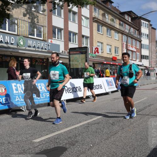 15.09.2024 - PSD Bank Halbmarathon Michael Strokosch http://msf.ph/oto/7056491 15.09.2024 12:49:37 Ziel 1962, 2235, 2529, 3113 meine-sportfotos.de