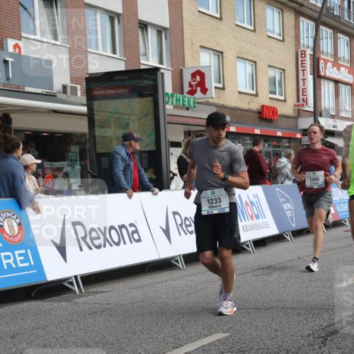 15.09.2024 - PSD Bank Halbmarathon Michael Strokosch http://msf.ph/oto/7056493 15.09.2024 11:34:57 Ziel 652, 696, 907, 919, 1052, 1178, 1228, 1233, 1370, 1387, 1405, 1426, 1768, 2479, 3511 meine-sportfotos.de