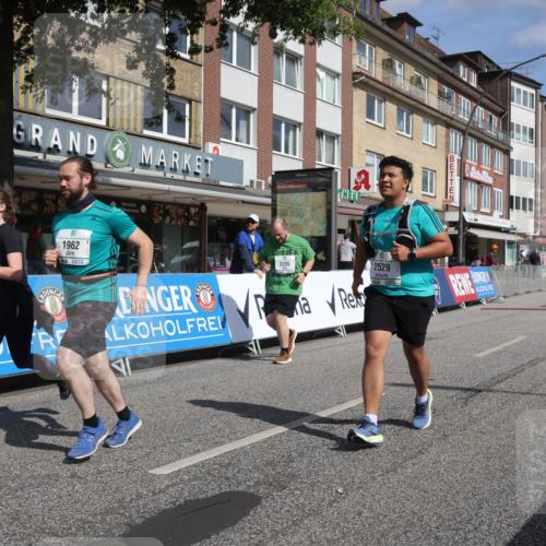 15.09.2024 - PSD Bank Halbmarathon Michael Strokosch http://msf.ph/oto/7056500 15.09.2024 12:49:38 Ziel 1962, 2235, 2529, 3113 meine-sportfotos.de
