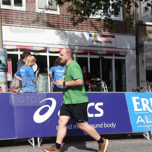 15.09.2024 - PSD Bank Halbmarathon Michael Strokosch http://msf.ph/oto/7056524 15.09.2024 12:49:40 Ziel 1962, 2235, 2529, 3113 meine-sportfotos.de