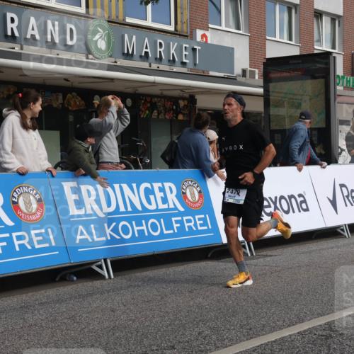 15.09.2024 - PSD Bank Halbmarathon Michael Strokosch http://msf.ph/oto/7056609 15.09.2024 11:35:06 Ziel 652, 740, 919, 1052, 1178, 1207, 1221, 1228, 1233, 1405, 1418, 1448, 2479, 2619, 3511 meine-sportfotos.de