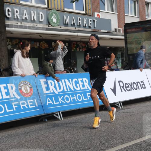 15.09.2024 - PSD Bank Halbmarathon Michael Strokosch http://msf.ph/oto/7056613 15.09.2024 11:35:06 Ziel 652, 740, 919, 1052, 1178, 1207, 1221, 1228, 1233, 1405, 1418, 1448, 2479, 2619, 3511 meine-sportfotos.de